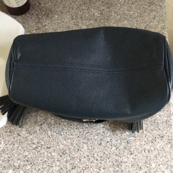 Dark navy Dooney & Bourke satchel purse - Picture 5 of 11